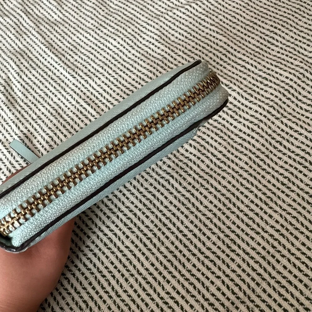 Kate Spade Wallet - Picture 8 of 12